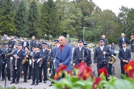 KOMEMORACIJA NA POKOPALIŠČU 14